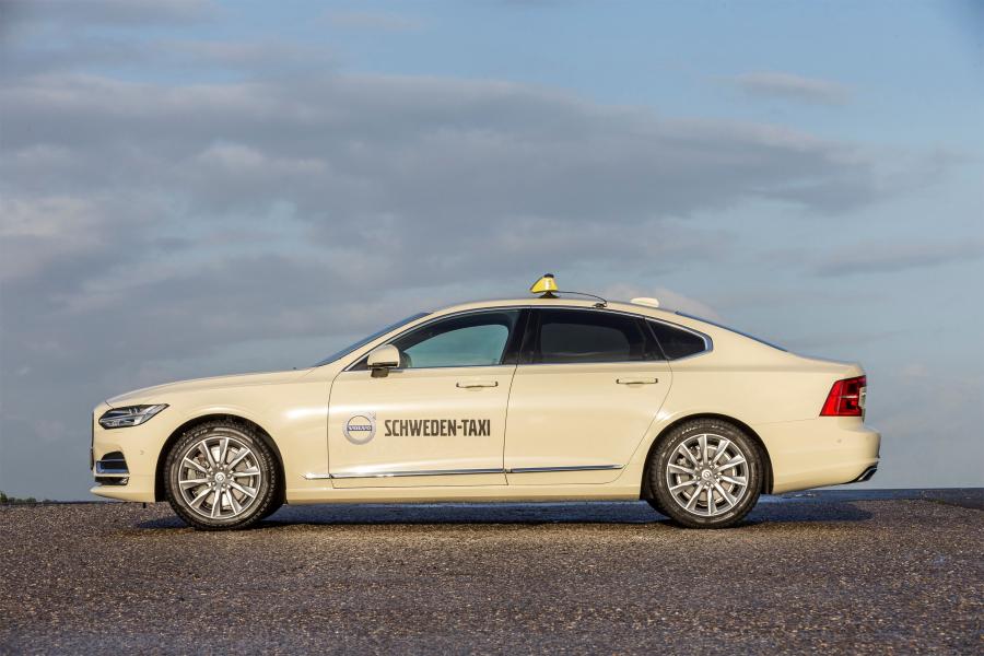  Volvo S90 D5 Inscription Taxi 2017 года  (фото 7 из 7)